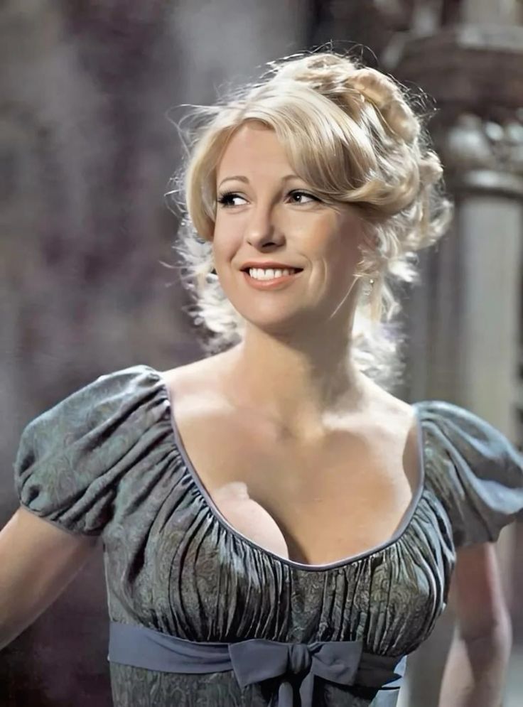 This Historic Photo Has Never Been Edited – Take A Closer Look At Teri Garr