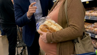 Father of My Baby Mocked Me for Picking  Buns for Dinner at the Grocery Store — Next Moment, My Future Was Rewritten