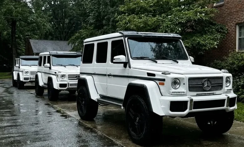I Bought an Elderly Woman Pizza and Tea — The Next Morning, Three White SUVs Pulled Up to My House