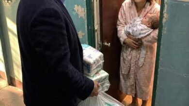 She Texted the Wrong Number for  to Buy Baby Formula — Then a Stranger Arrived Before Midnight