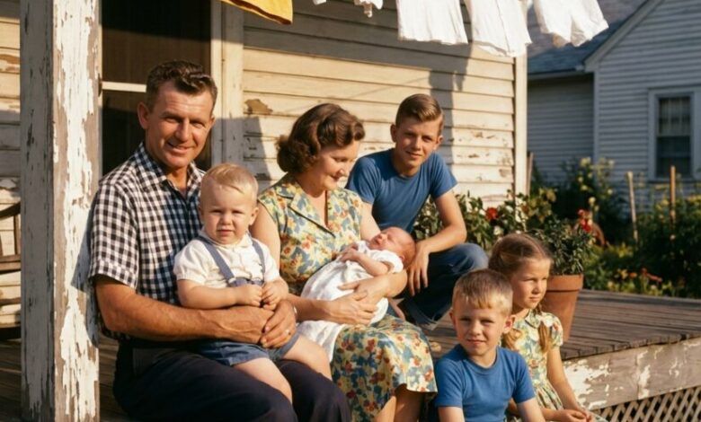 The Note Said They’d Be Back Soon — But a Texas Family of Seven Never Returned
