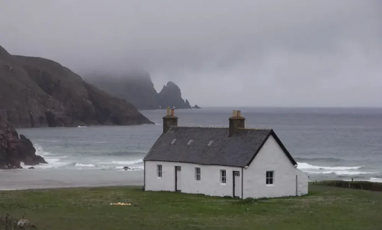 I Bought My Parents a 0,000 Ocean Cottage — Then My Mother Called Me Sobbing