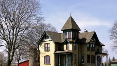 My Late Father Left Me a Secret House—Then the Woman Inside Told Me Who She Really Was