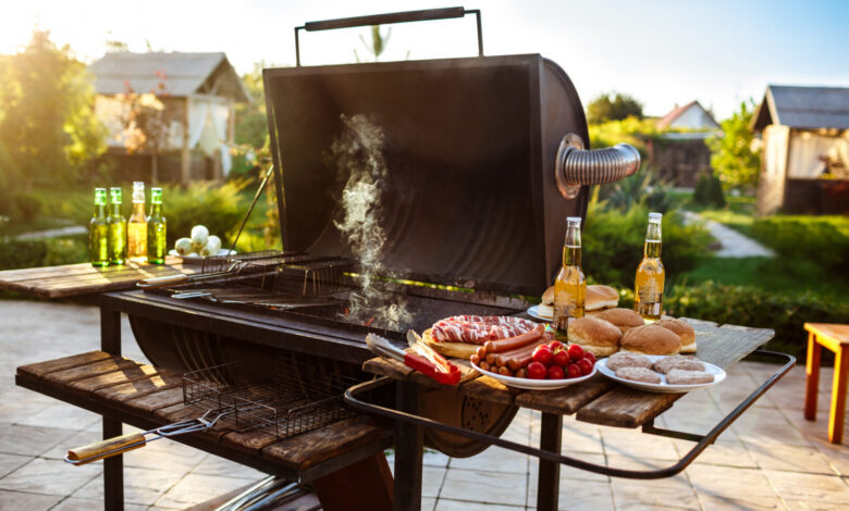 My In-Laws Treated Our Backyard Like a Free Restaurant for 6 Years—So the Next Time 12 of Them Arrived, I Handed Them a Menu My In-Laws Treated Our Backyard Like a Free Restaurant for 6 Years—So the Next Time 12 of Them Arrived, I Handed Them a Menu