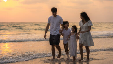 My Granddaughter Was Left Home While Her Family Went to Disney — I Arrived Before Sunrise
