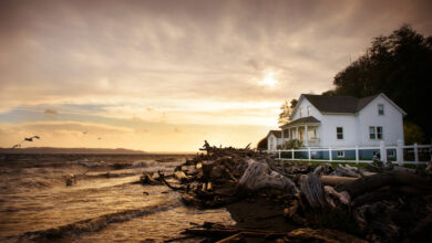 I Bought My Parents a 0,000 Oceanfront Home—Then My Sister’s Husband Changed the Locks