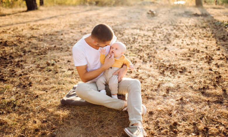 My Husband Threw Our Son Out at 18—A Year Later, He Came Home With a Newborn and Evidence That Destroyed His Father My Husband Threw Our Son Out at 18—A Year Later, He Came Home With a Newborn and Evidence That Destroyed His Father